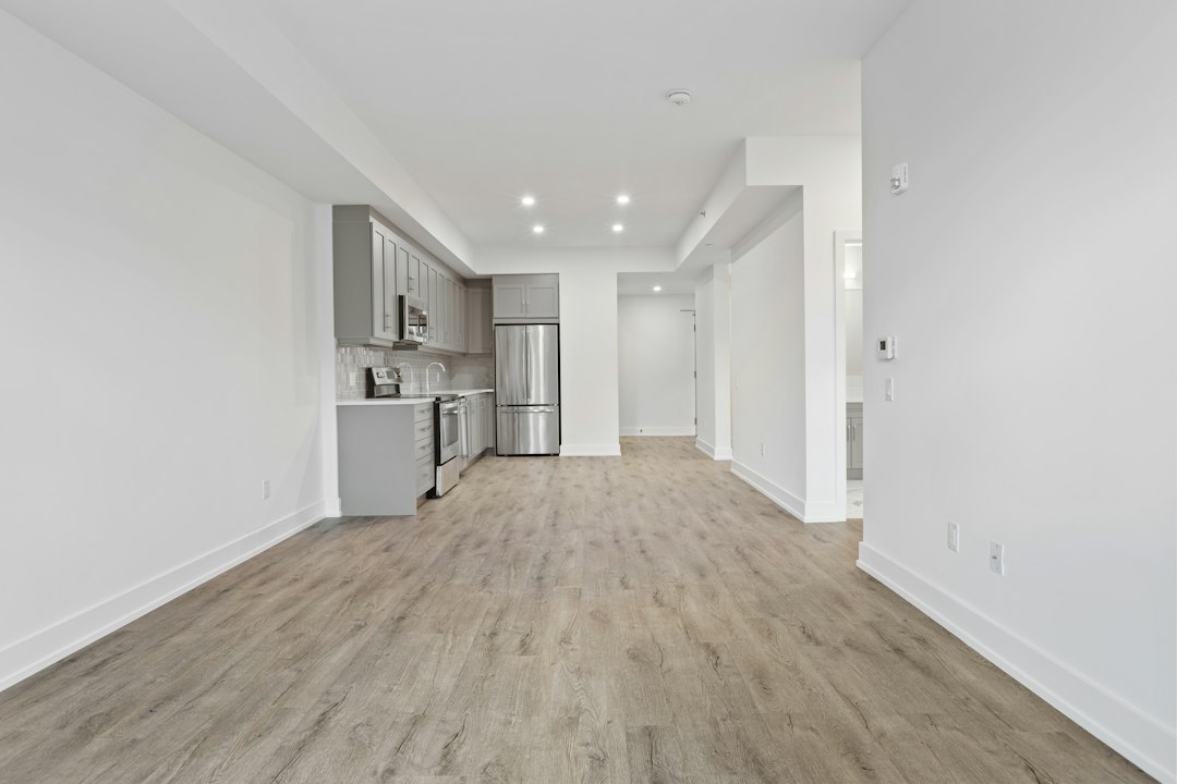 Open-plan flooring